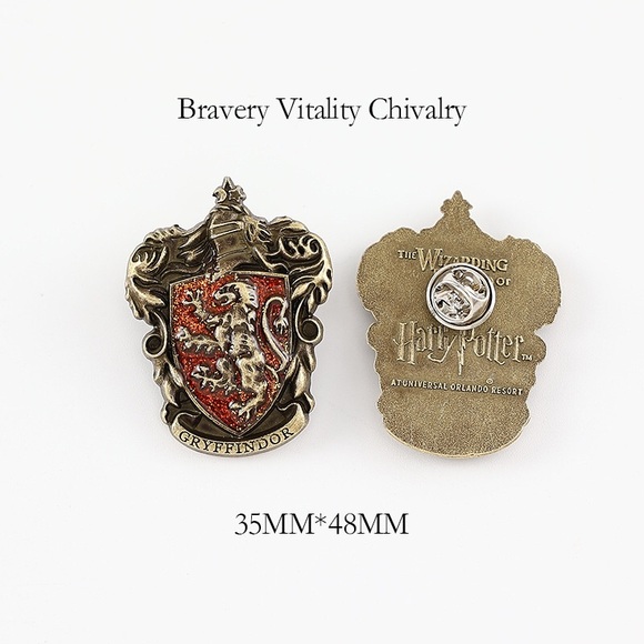 Harry Potter Hogwarts School of Witchcraft & Wizardry pins set of 5 metal badge - Picture 2 of 10